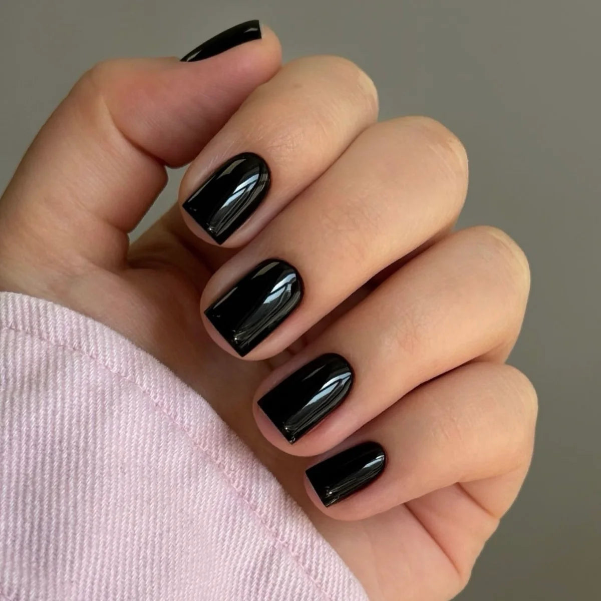 SUPREME BLACK